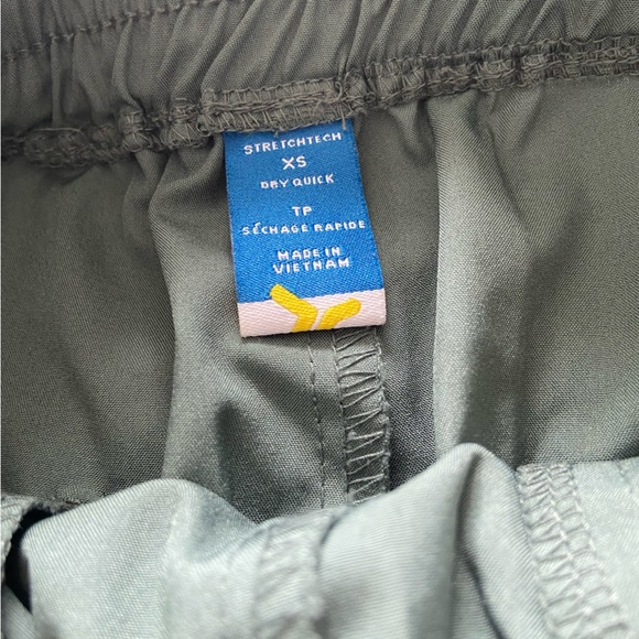 Old Navy Extra High-Waisted StretchTech Cargo Jogger Pants for Women Size XS - Picture 2 of 3